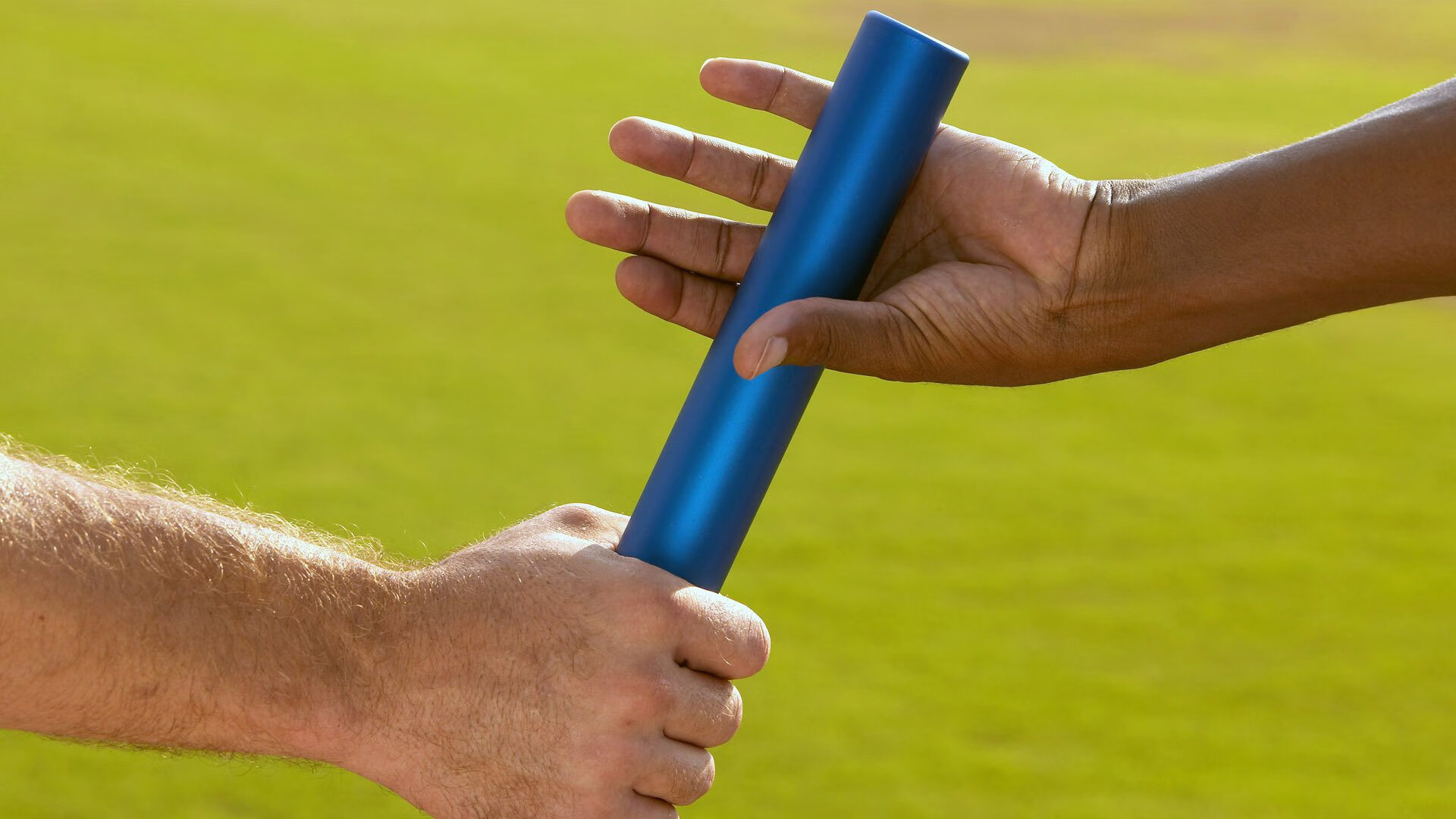 从瑞典队完胜奥地利队到许昕带队取胜，跨越国界的体育精神与团队力量