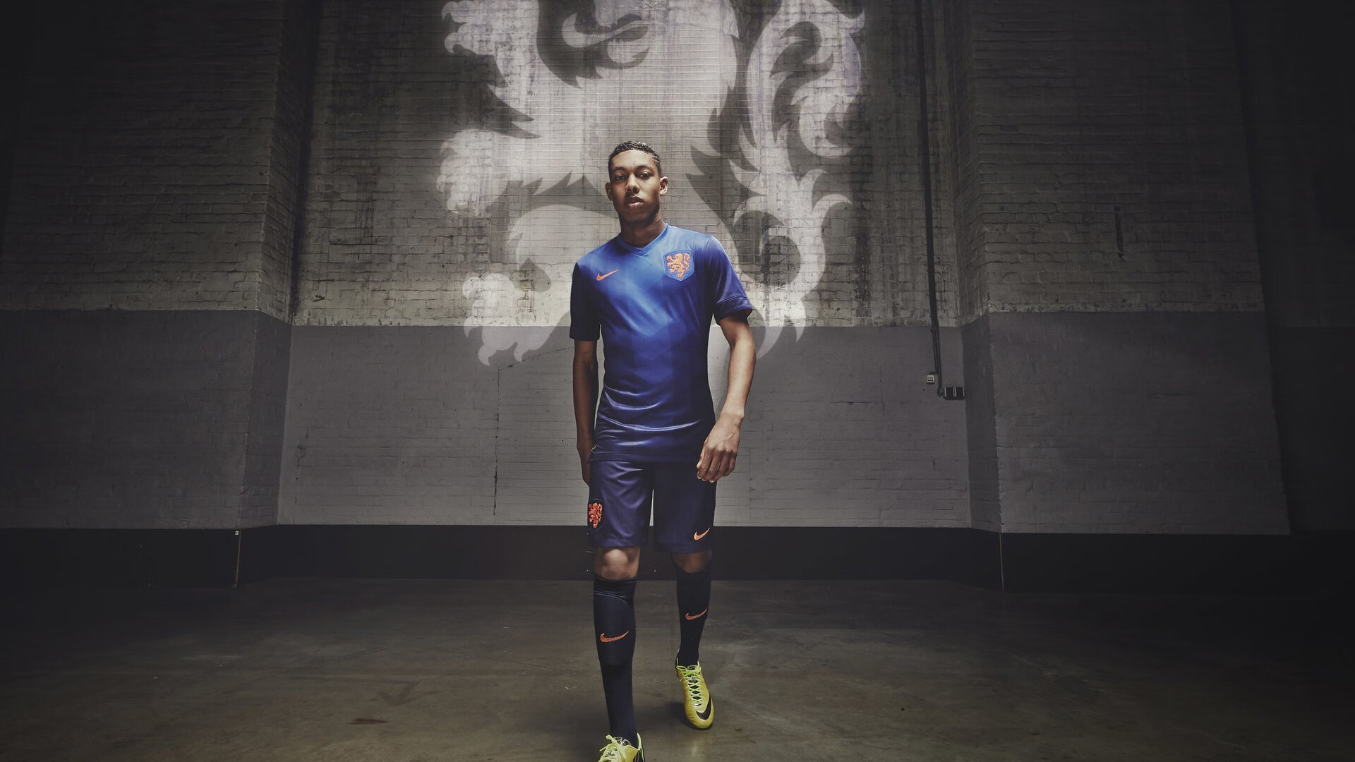 塞内加尔碾压乌拉圭，贝林厄姆惊艳四座，一场定义足球未来的比赛